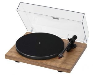 PRO-JECT DEBUT CARBON DC - Best Turntable Under 1000
